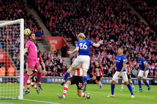  利物浦闪电战三分钟奠定胜局  