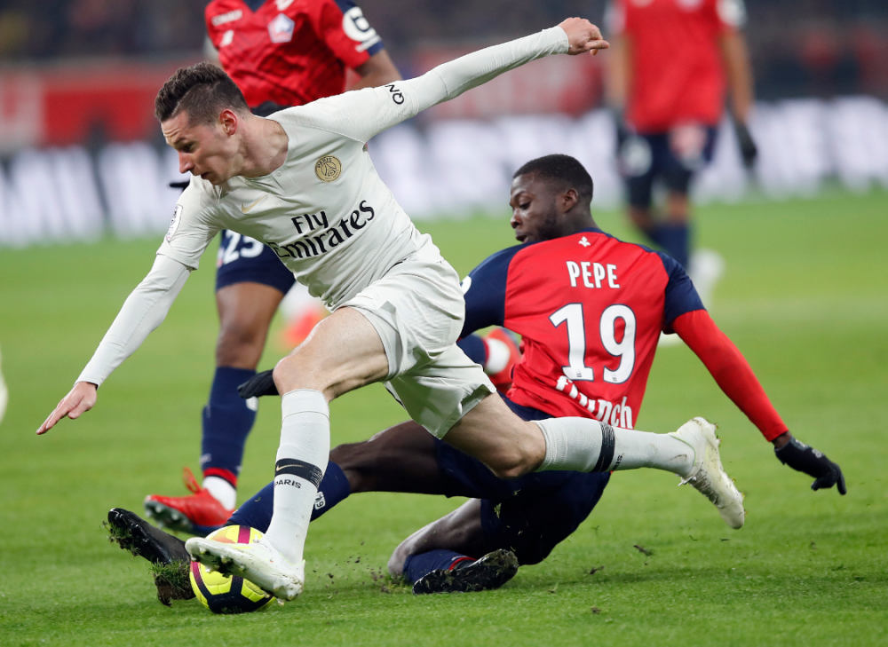  巴黎圣日耳曼报价遭拒，英超豪门争夺法甲妖人  